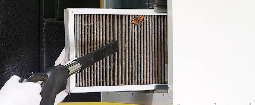 Clogged Air Duct Cleaning Process in Roselle, IL